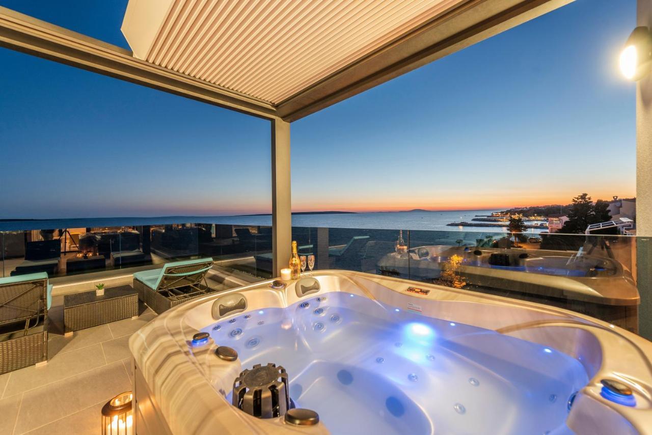Mediteran Luxury Penthouse With Jacuzzi Mandre Exteriör bild