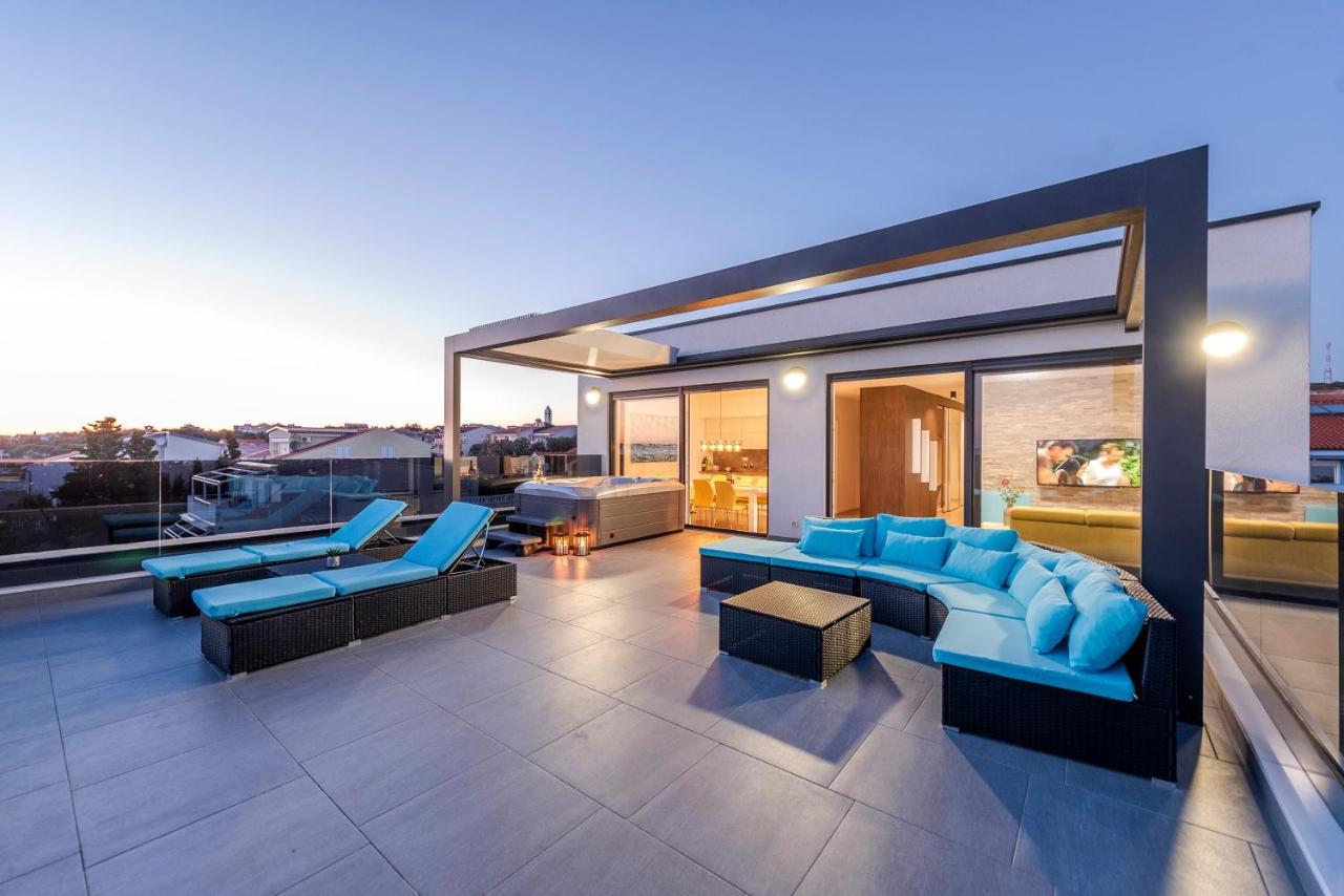 Mediteran Luxury Penthouse With Jacuzzi Mandre Exteriör bild